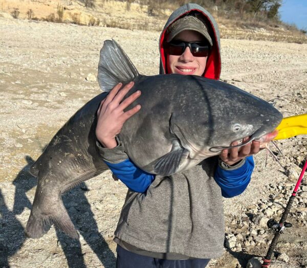 HUDGE 47-Pound Catfish